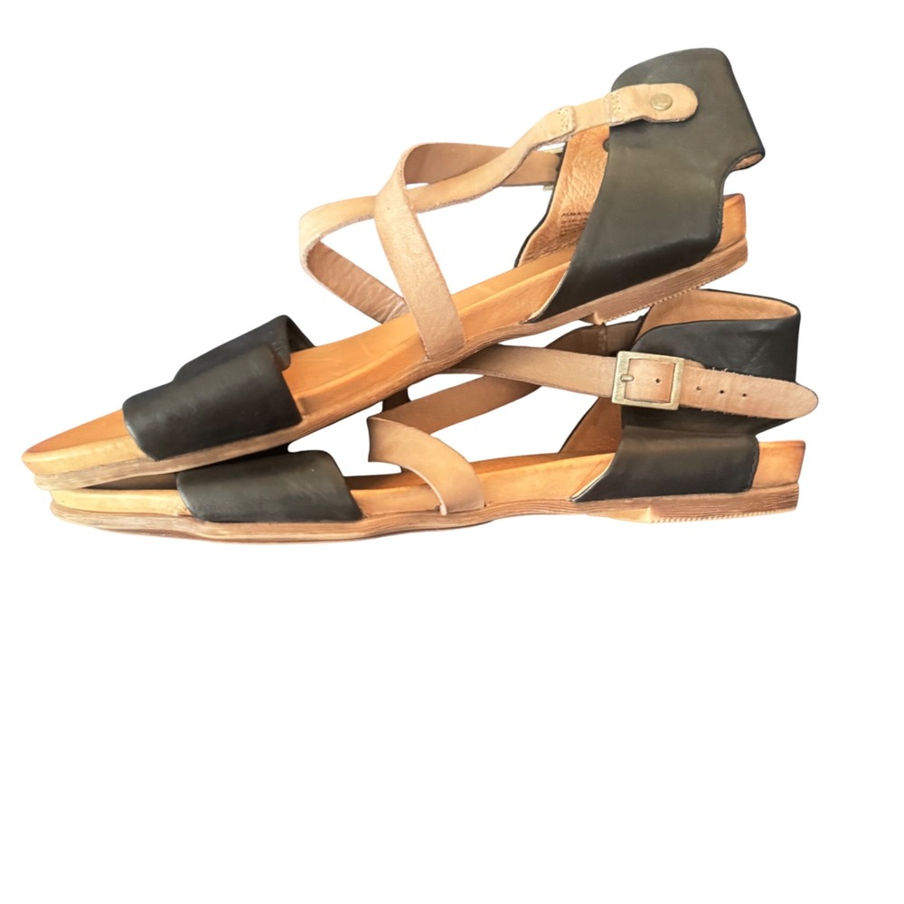 MIZ MOOZ NYC Leather Strappy Sandals Black Tan Women Size 39 8.5 Preloved - Picture 10 of 10
